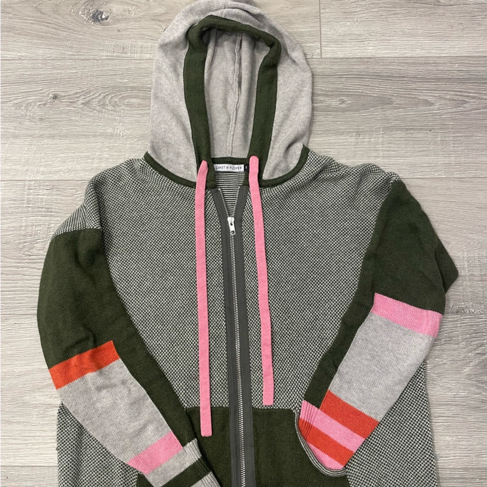 Zaket & Plover Cashmere Hooded Sweater - Green and Pink